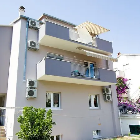 Apartment Put Plokita *