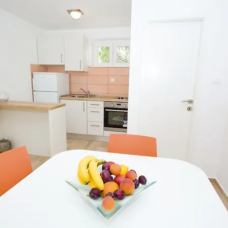 Apartman Put Plokita